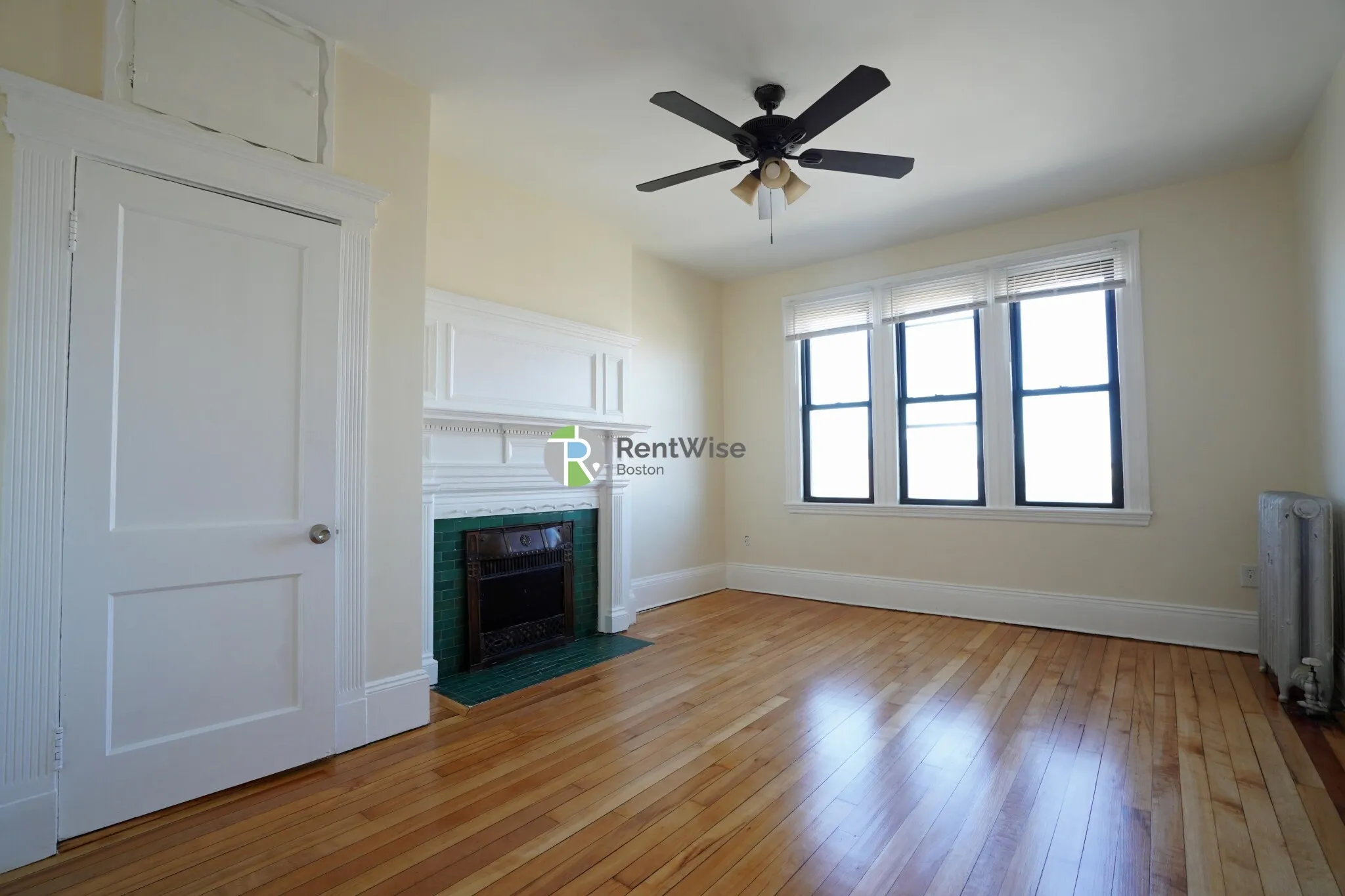 1 bed, 1 bath apartment for rent at 1212 Commonwealth Ave Unit 9, Brighton