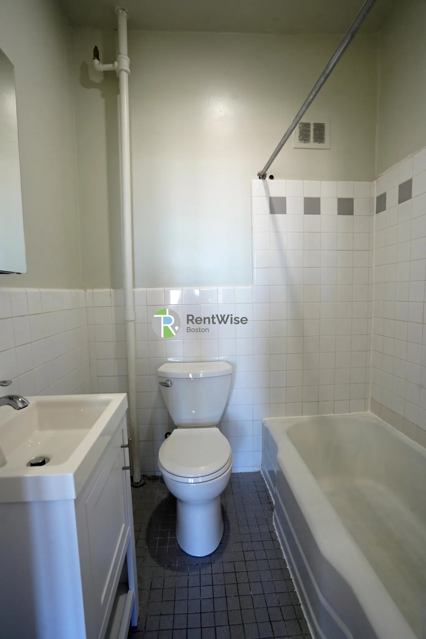1 bed, 1 bath apartment for rent at 1212 Commonwealth Ave Unit 9, Brighton — photo 13 of 18