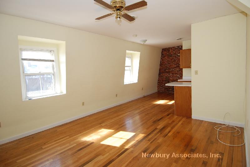 2 bed, 1 bath apartment for rent at 1213 Adams St Unit 3, Dorchester — photo 2 of 4