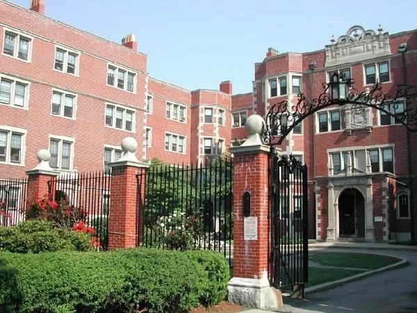 3 bed, 1 bath apartment for rent at 1213 Beacon St Unit 4, Coolidge Corner — photo 11 of 11