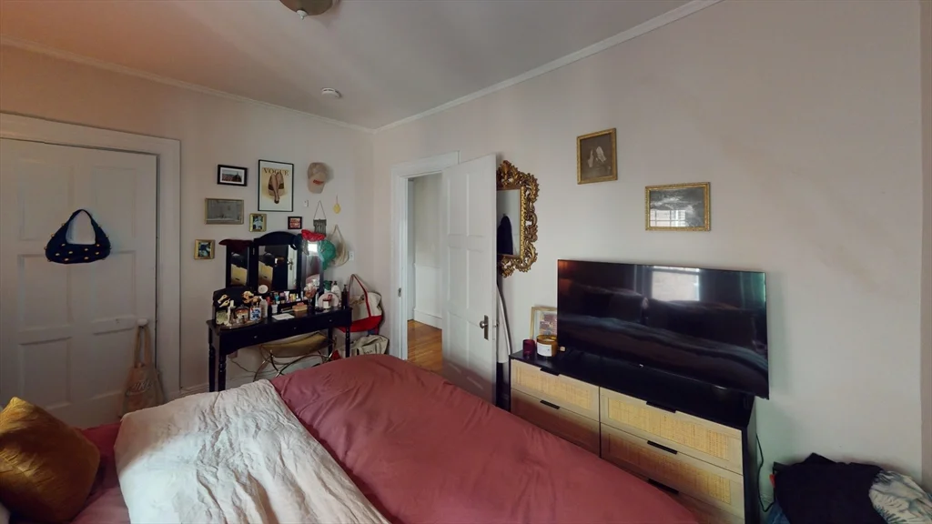3 bed, 1 bath apartment for rent at 1213 Beacon St Unit 5, Coolidge Corner — photo 12 of 16