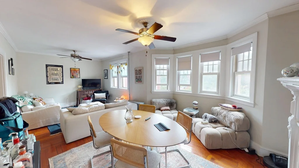 3 bed, 1 bath apartment for rent at 1213 Beacon St Unit 5, Coolidge Corner — photo 4 of 16