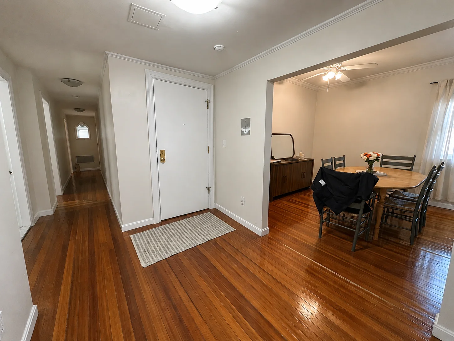 3 bed, 2 bath apartment for rent at 1215 Beacon St Unit 7, Coolidge Corner — photo 5 of 13