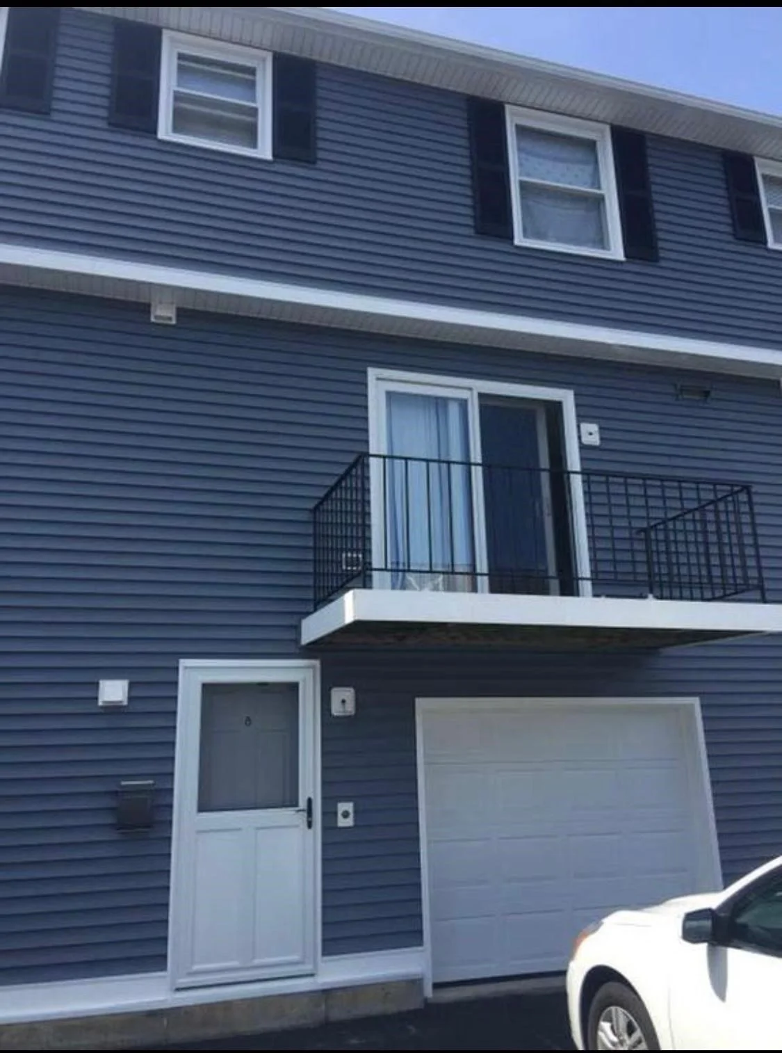 2 bed, 1 bath apartment for rent at 1215 Pawtucket Blvd Unit 7, Lowell — photo 2 of 12