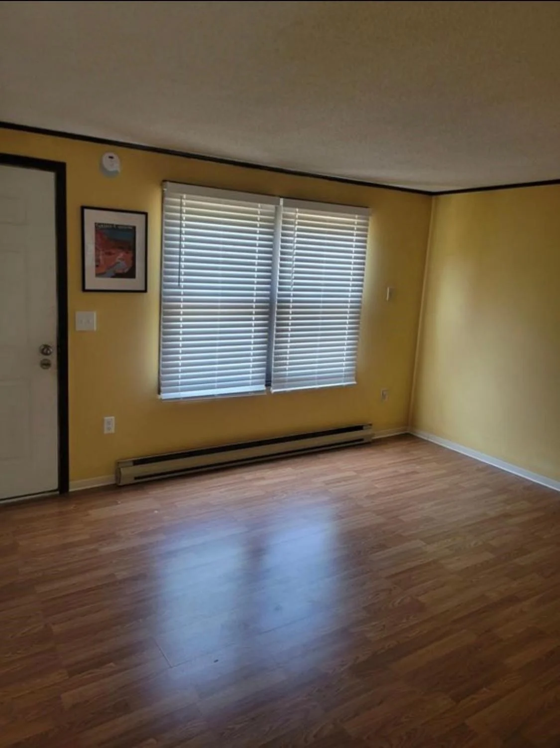 2 bed, 1 bath apartment for rent at 1215 Pawtucket Blvd Unit 7, Lowell — photo 3 of 12