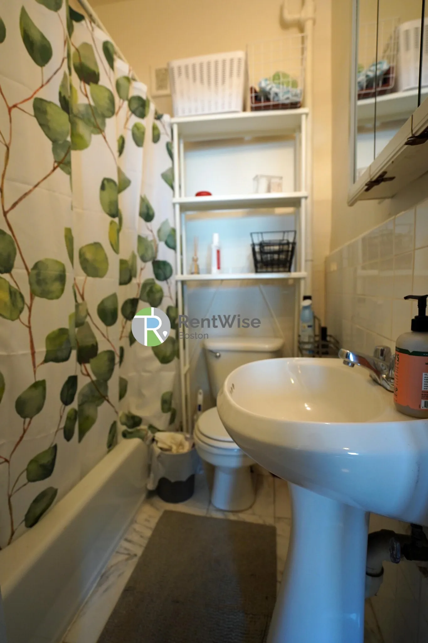 1 bed, 1 bath apartment for rent at 1216 Commonwealth Ave Unit 14, Brighton — photo 5 of 14