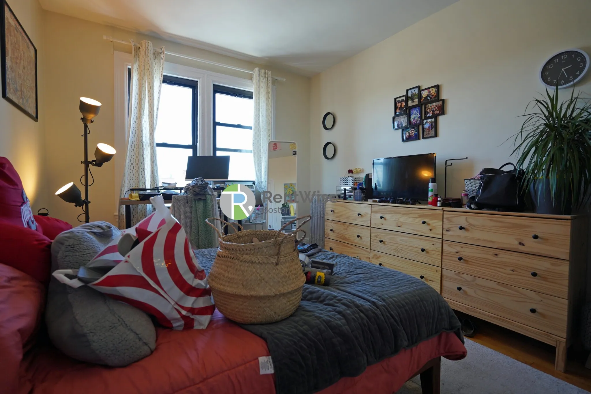1 bed, 1 bath apartment for rent at 1216 Commonwealth Ave Unit 14, Brighton — photo 9 of 14