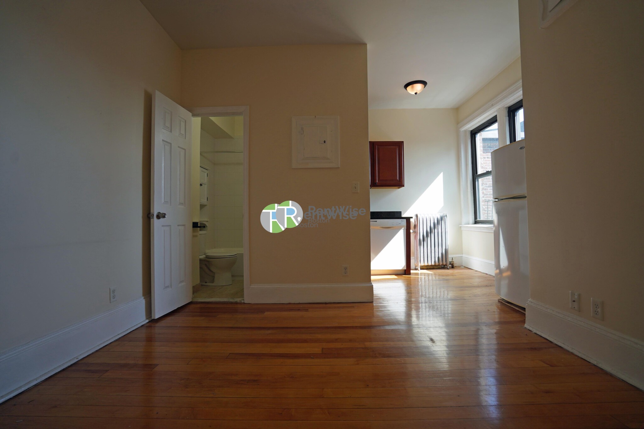 1 bed, 1 bath apartment for rent at 1216 Commonwealth Ave Unit 16, Brighton — photo 2 of 23