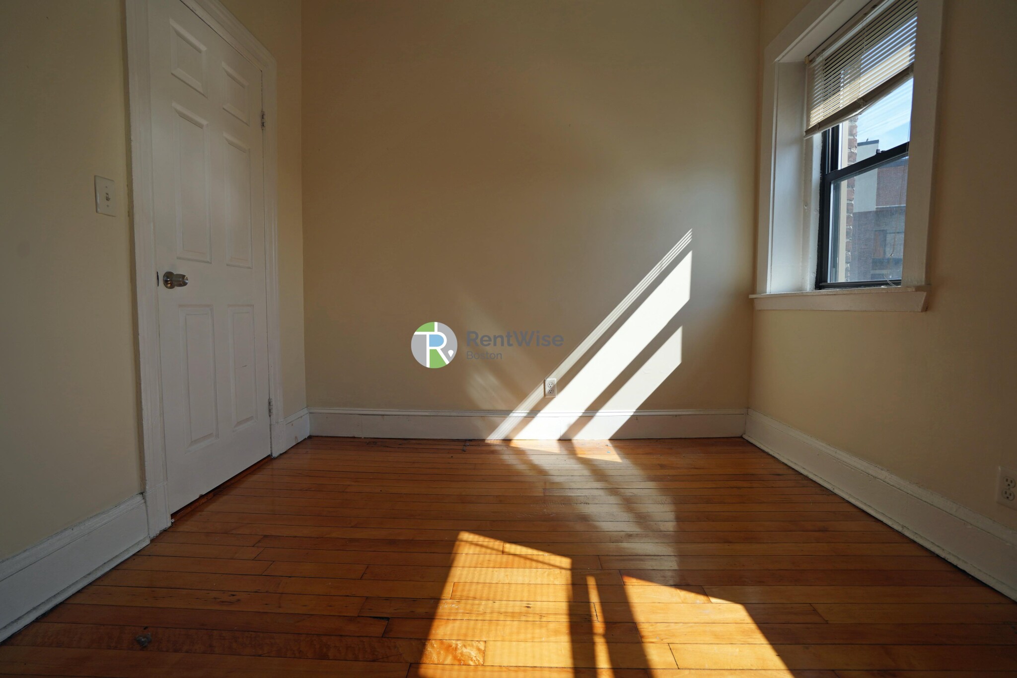 1 bed, 1 bath apartment for rent at 1216 Commonwealth Ave Unit 16, Brighton — photo 7 of 23