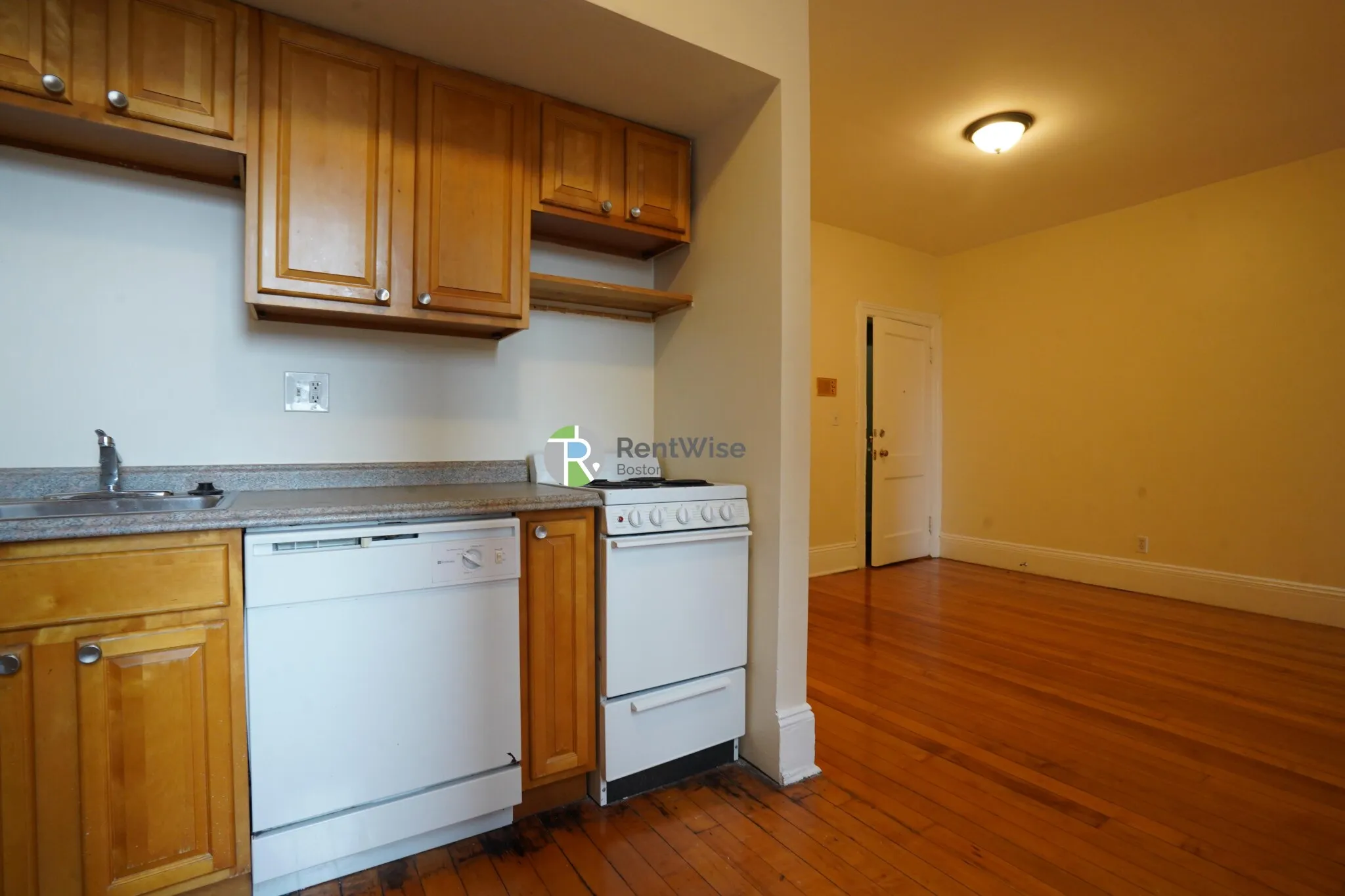 1 bed, 1 bath apartment for rent at 1216 Commonwealth Ave Unit 7, Brighton — photo 7 of 14