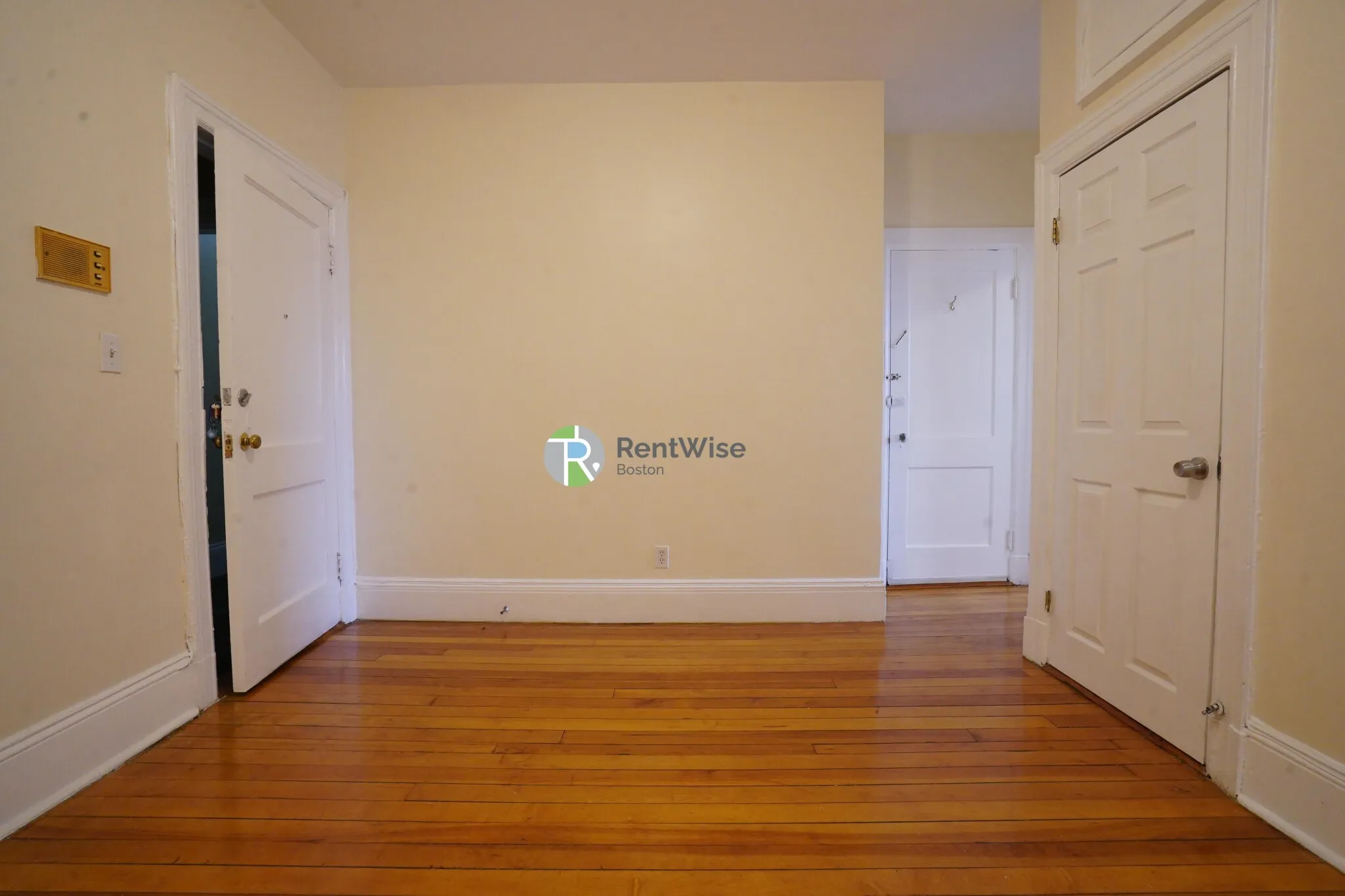 1 bed, 1 bath apartment for rent at 1216 Commonwealth Ave Unit 7, Brighton — photo 3 of 14