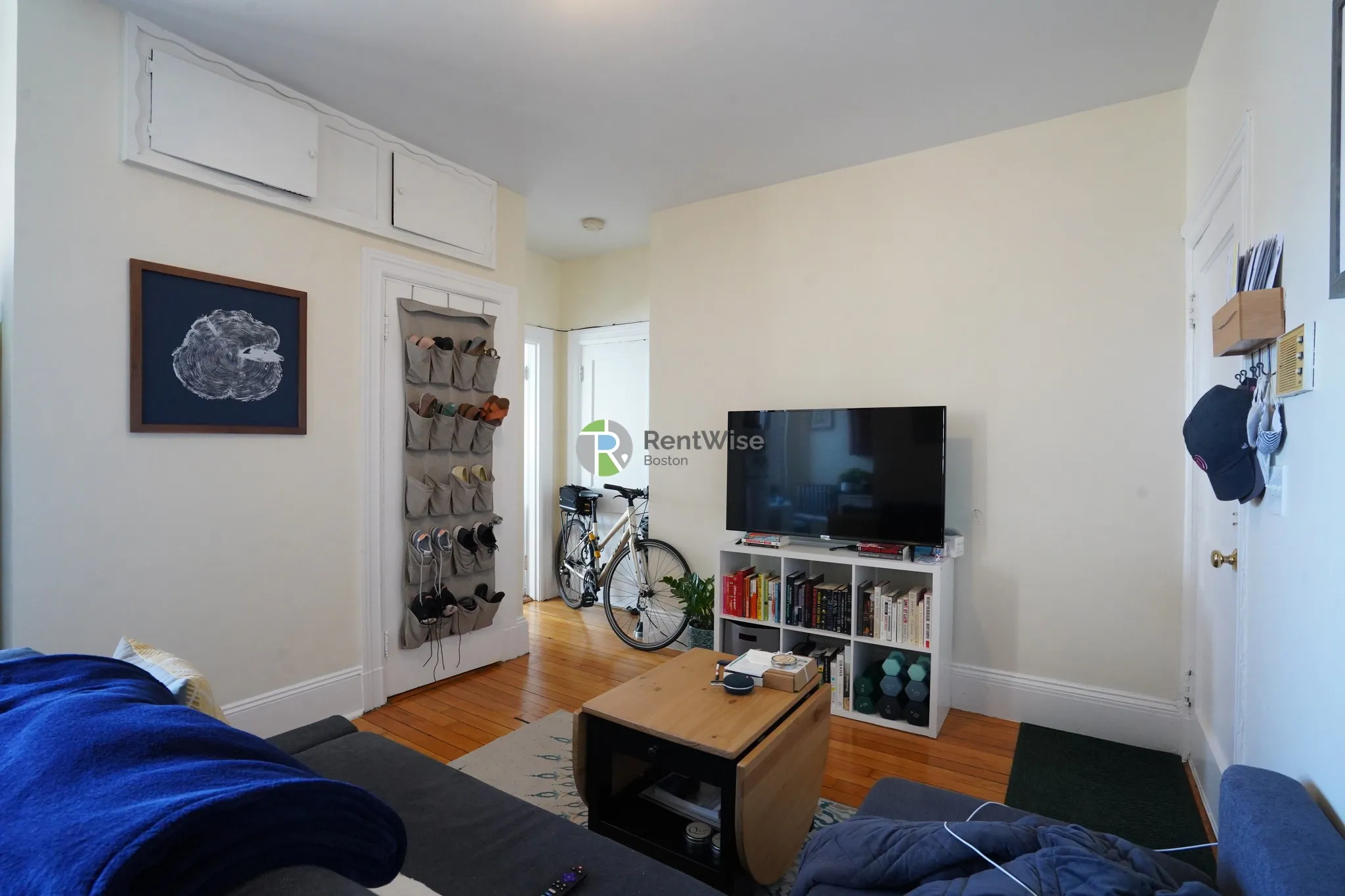 1 bed, 1 bath apartment for rent at 1216 Commonwealth Ave Unit 8, Brighton — photo 4 of 14