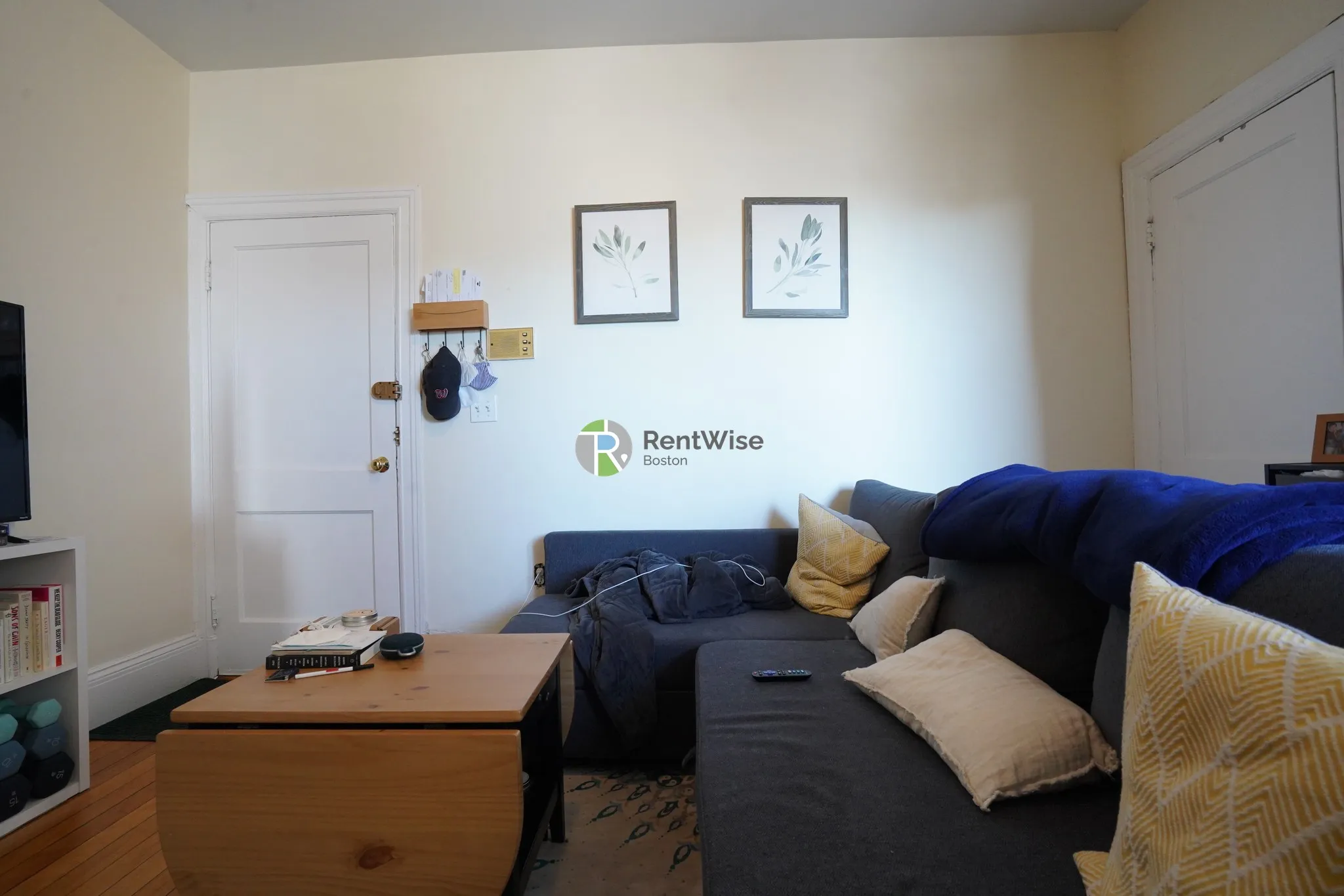 1 bed, 1 bath apartment for rent at 1216 Commonwealth Ave Unit 8, Brighton — photo 2 of 14