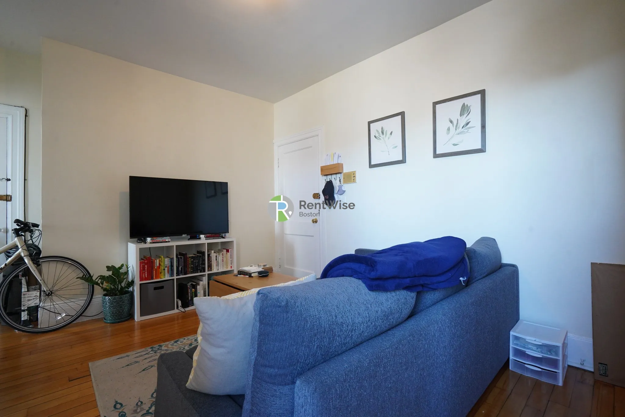 1 bed, 1 bath apartment for rent at 1216 Commonwealth Ave Unit 8, Brighton — photo 3 of 14
