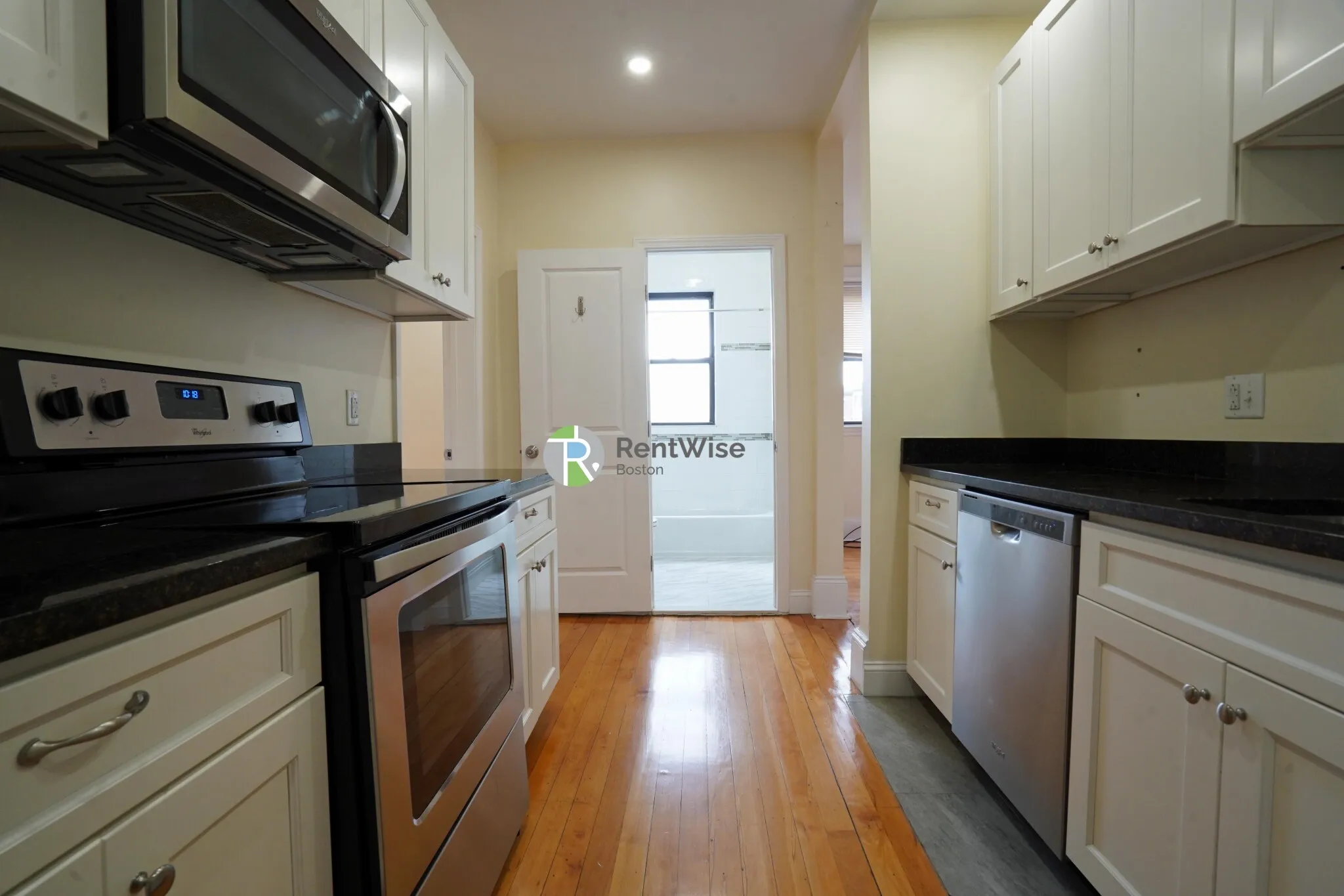 1 bed, 1 bath apartment for rent at 1218 Commonwealth Ave Unit 5, Allston — photo 4 of 22