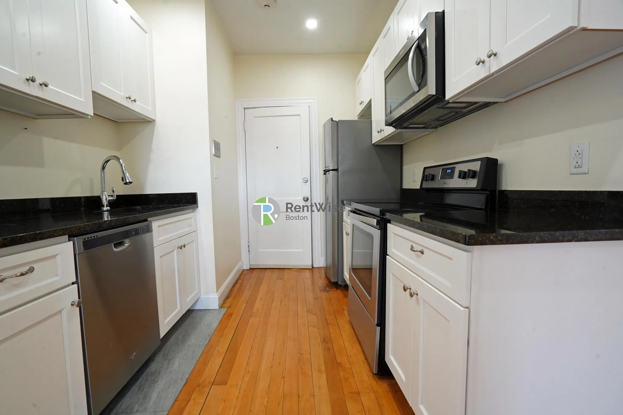 1 bed, 1 bath apartment for rent at 1218 Commonwealth Ave Unit 5, Allston — photo 5 of 22