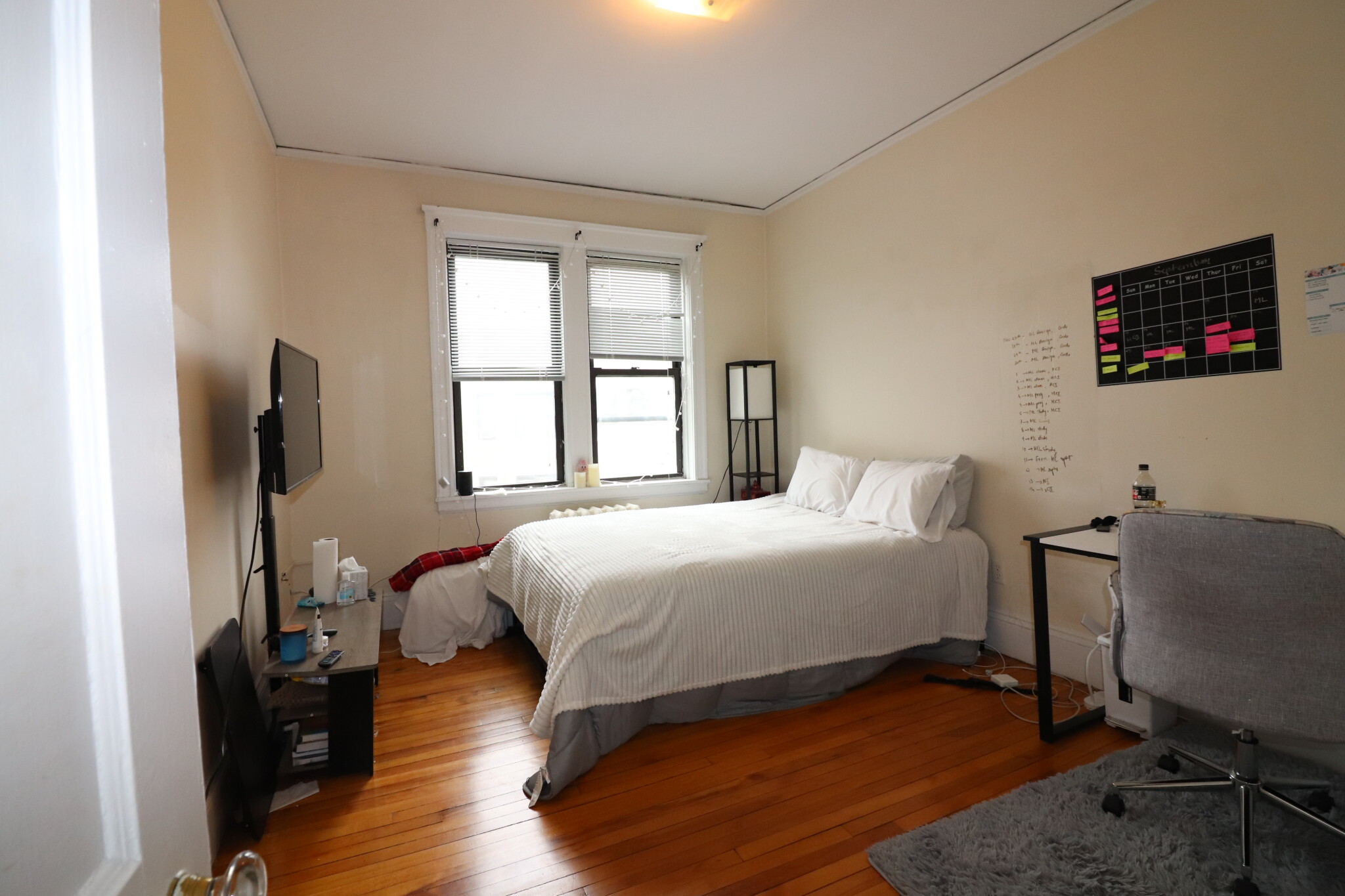 2 bed, 1 bath apartment for rent at 122 Babcock St Unit 33, North Brookline — photo 1 of 17