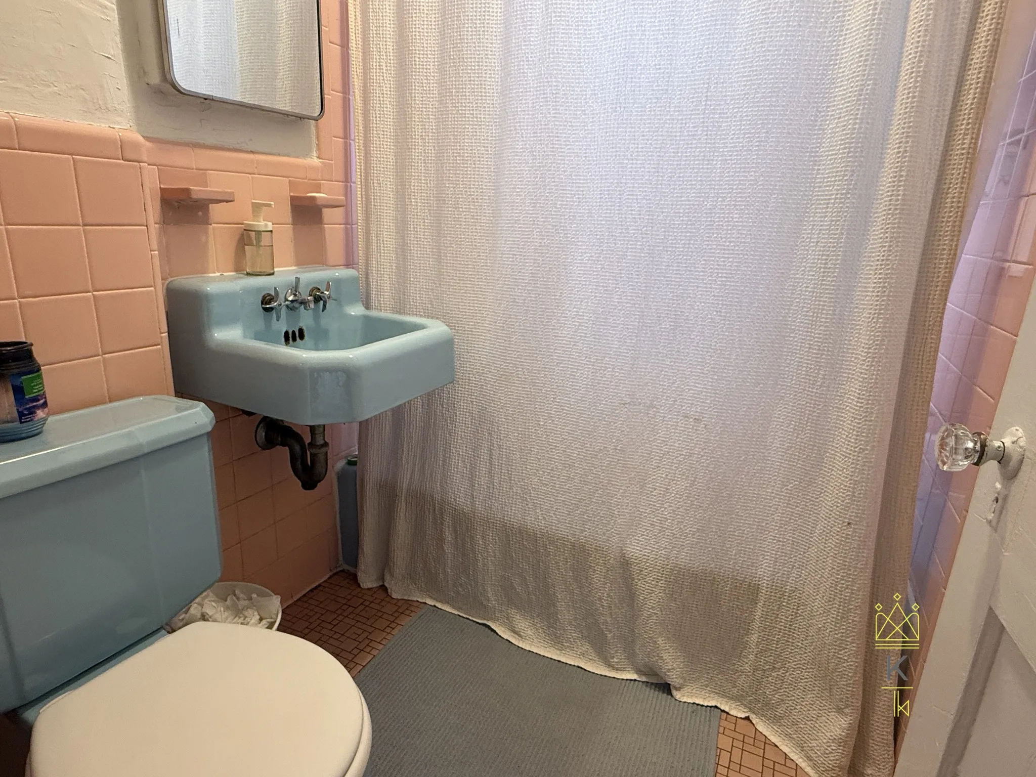 1.5 bed, 1 bath apartment for rent at 122 Babcock St Unit 4A, North Brookline — photo 8 of 12