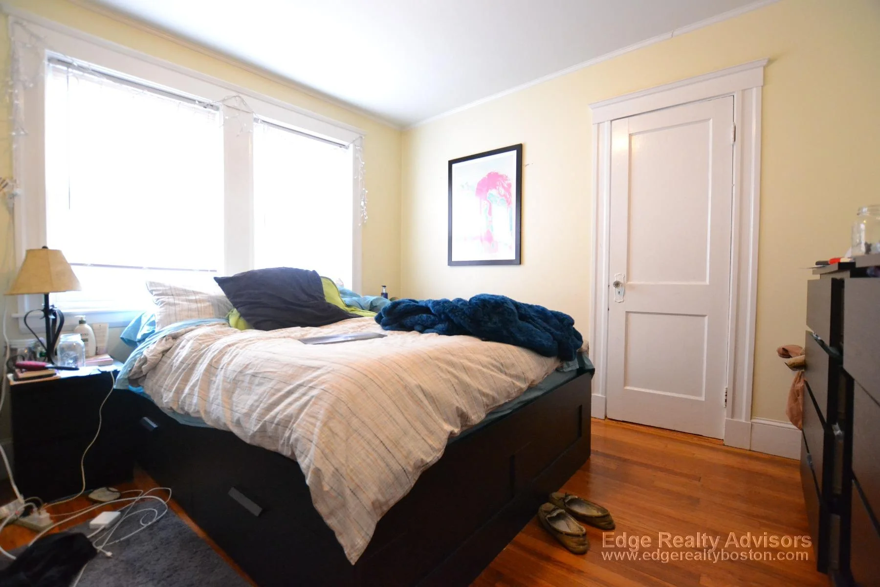 3 bed, 1 bath apartment for rent at 122 Bennett St Unit 2, Oak Square — photo 11 of 11