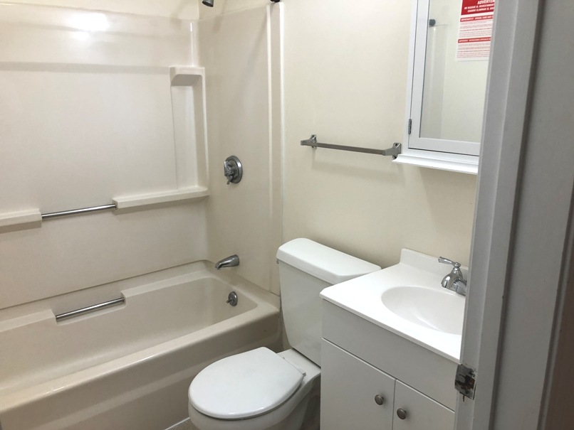 2 bed, 1 bath apartment for rent at 122 Berkshire Pl Unit 6(3A), Wellington-Harrington — photo 7 of 16