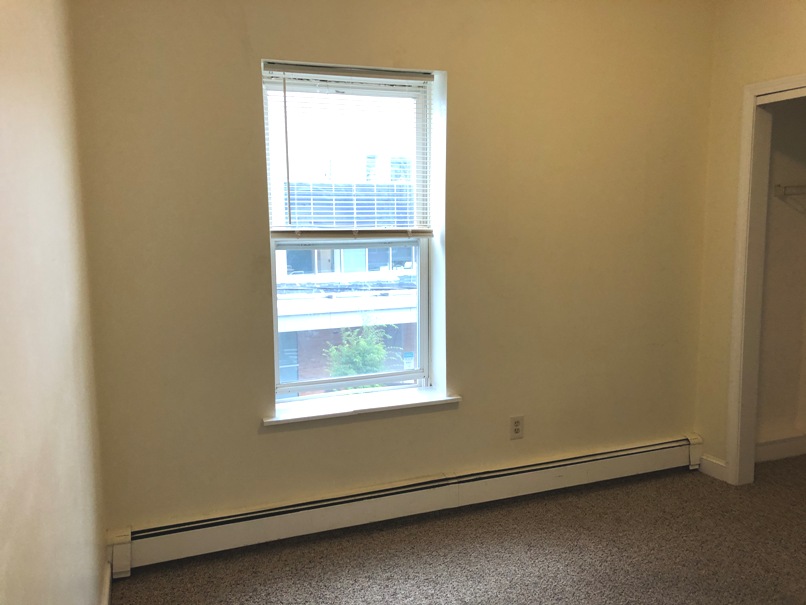 2 bed, 1 bath apartment for rent at 122 Berkshire Pl Unit 6(3A), Wellington-Harrington — photo 12 of 16