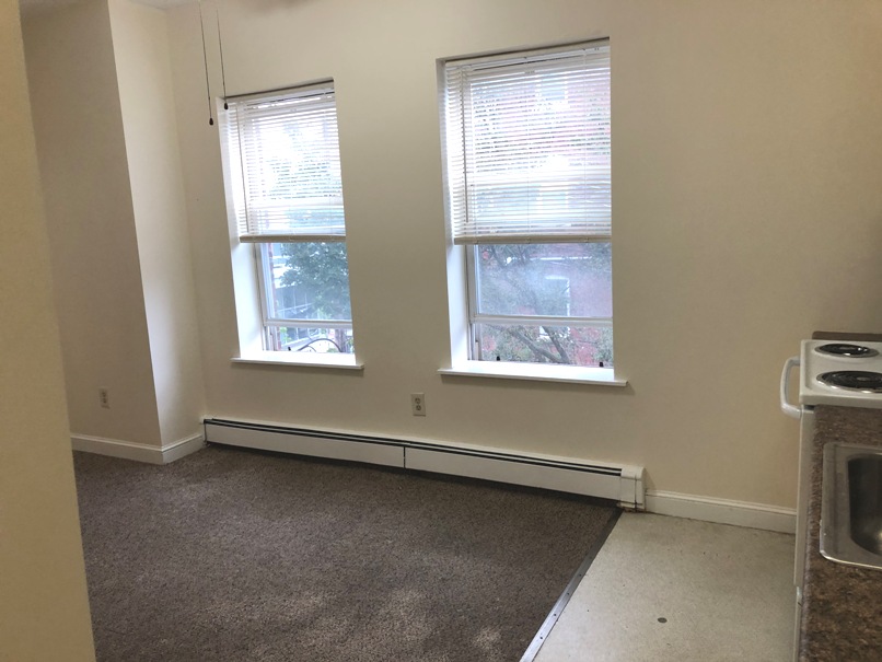 2 bed, 1 bath apartment for rent at 122 Berkshire Pl Unit 6(3A), Wellington-Harrington — photo 6 of 16