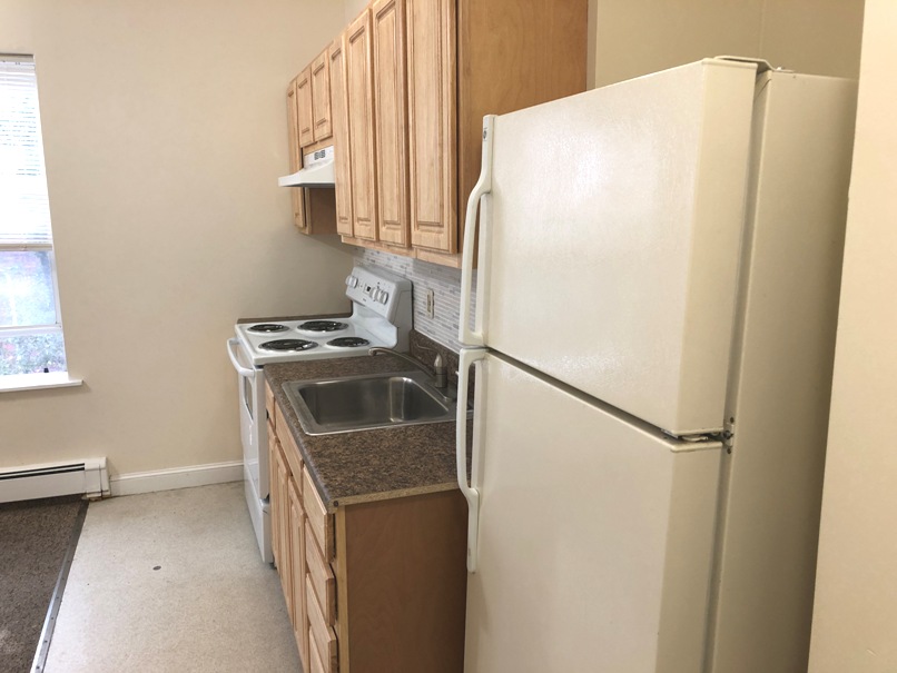 2 bed, 1 bath apartment for rent at 122 Berkshire Pl Unit 6(3A), Wellington-Harrington — photo 5 of 16