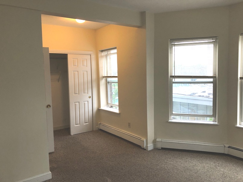 2 bed, 1 bath apartment for rent at 122 Berkshire Pl Unit 6(3A), Wellington-Harrington — photo 10 of 16