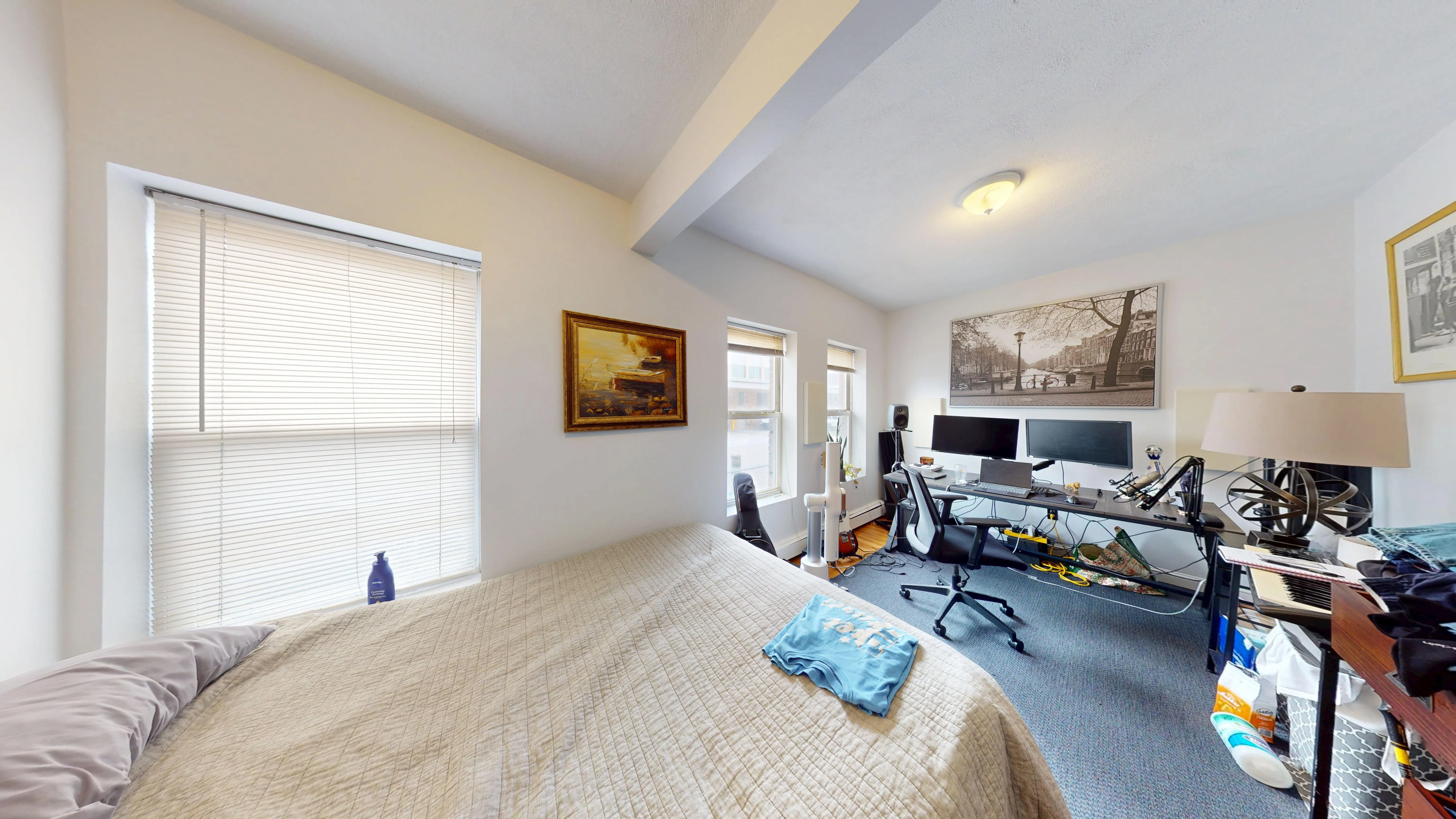 3 bed, 1 bath apartment for rent at 122 Berkshire St Unit 2, Wellington-Harrington — photo 5 of 16