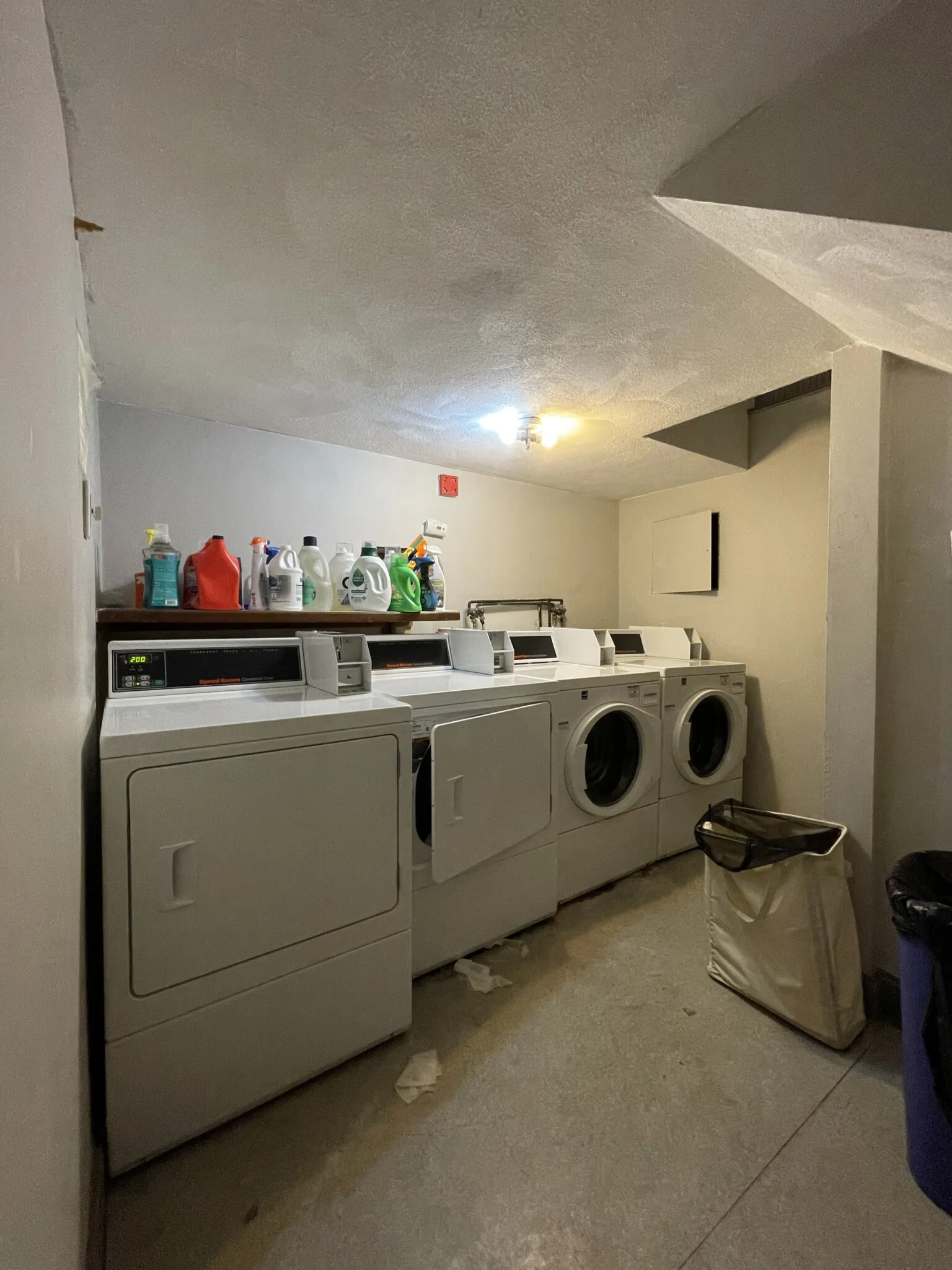 3 bed, 1 bath apartment for rent at 122 Berkshire St Unit 2, Wellington-Harrington — photo 15 of 16
