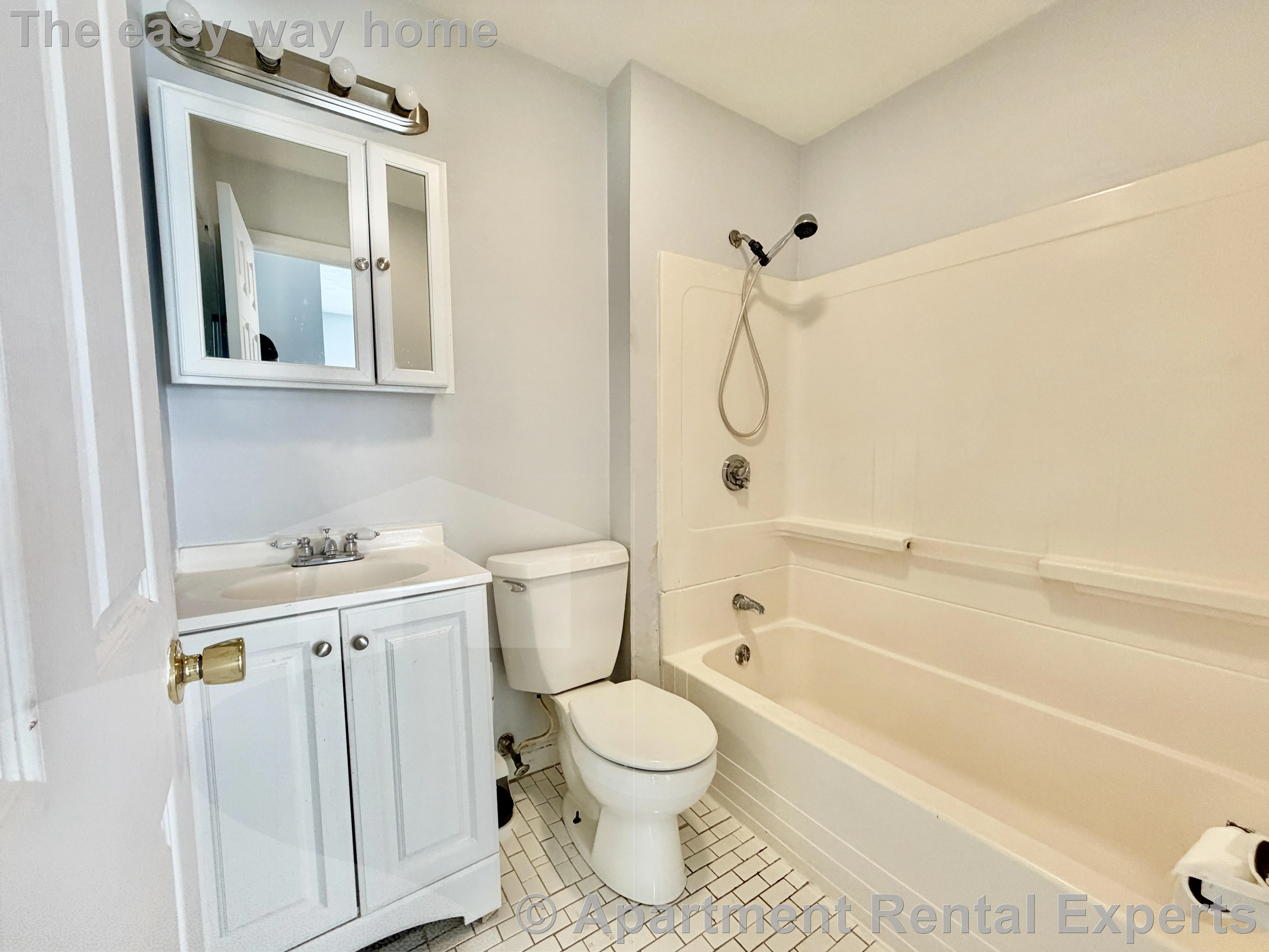 4 bed, 1 bath apartment for rent at 122 Berkshire St Unit 3 (2B), East Cambridge — photo 11 of 14