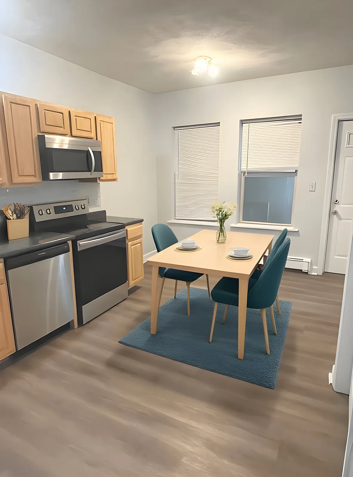 4 bed, 1 bath apartment for rent at 122 Berkshire St Unit 3(2B), Wellington-Harrington — photo 2 of 11