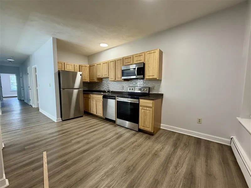 3 bed, 1 bath apartment for rent at 122 Berkshire St Unit 3, Wellington-Harrington — photo 1 of 14