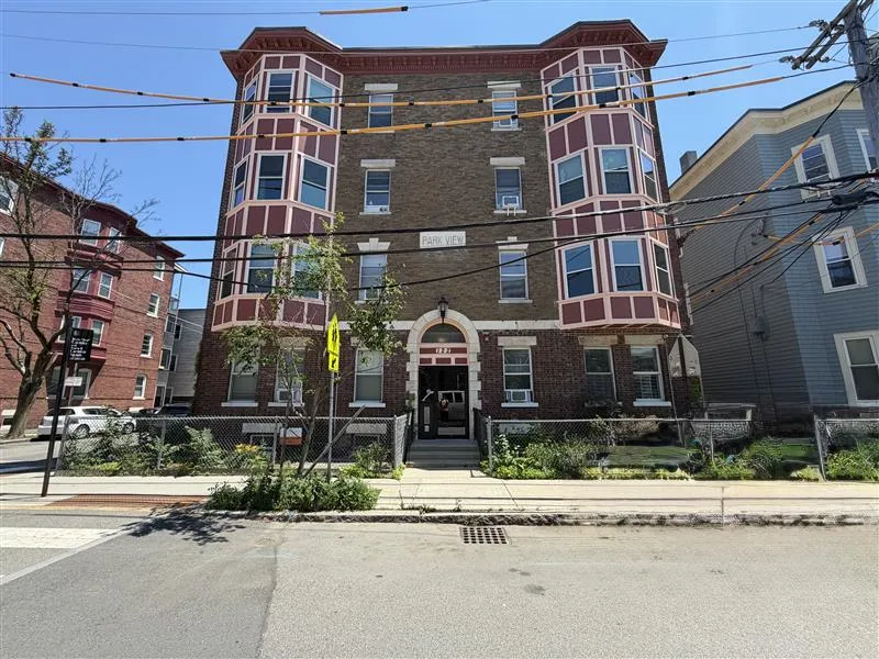 3 bed, 1 bath apartment for rent at 122 Berkshire St Unit 3, Wellington-Harrington — photo 14 of 14