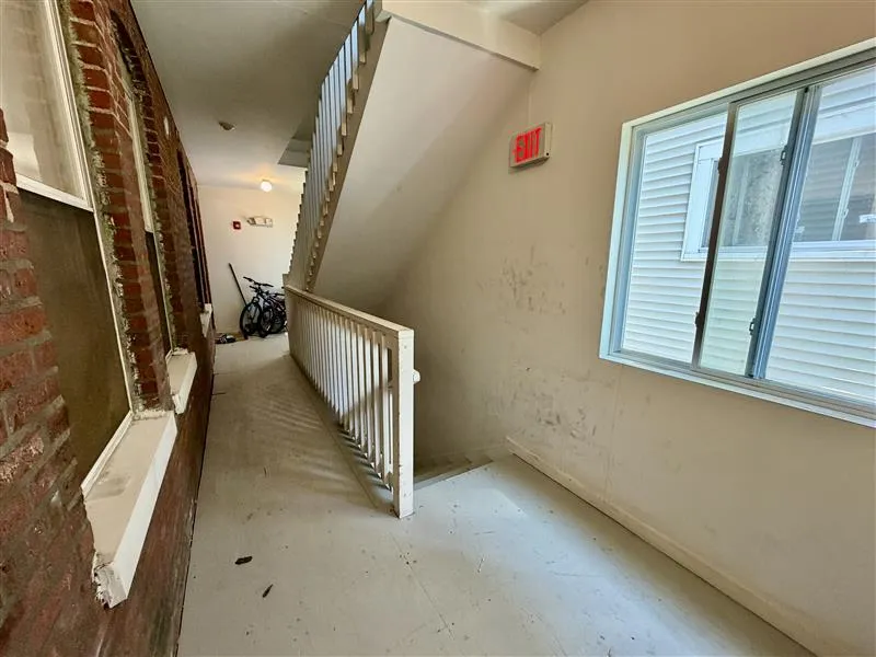 3 bed, 1 bath apartment for rent at 122 Berkshire St Unit 3, Wellington-Harrington — photo 12 of 14