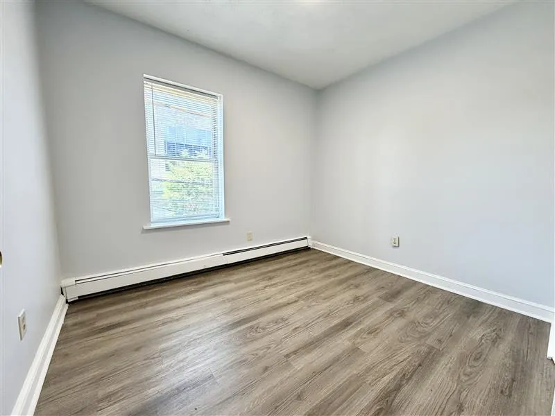 3 bed, 1 bath apartment for rent at 122 Berkshire St Unit 3, Wellington-Harrington — photo 10 of 14