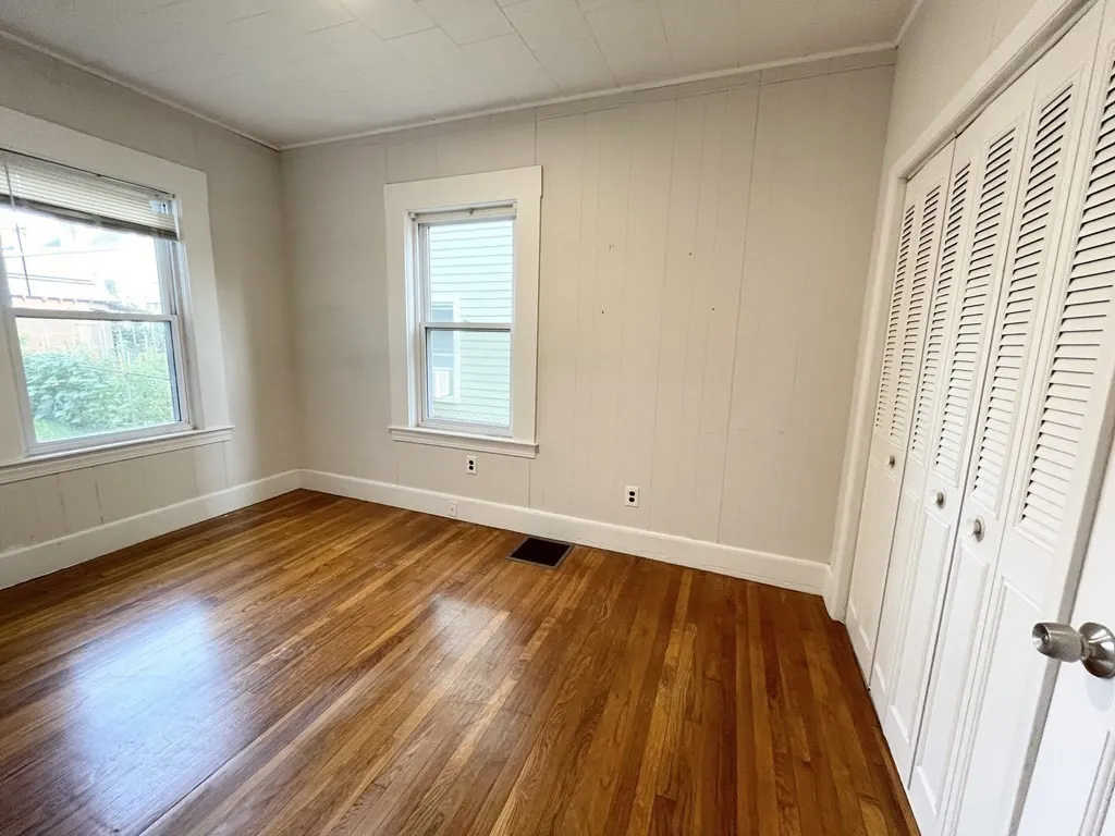2 bed, 1 bath apartment for rent at 122 Buttonwood Unit 1, Dorchester — photo 5 of 7
