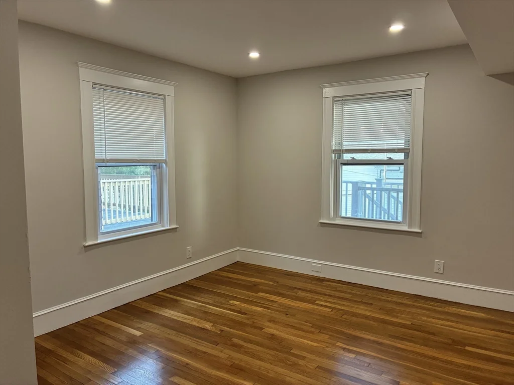 2 bed, 1 bath apartment for rent at 122 Buttonwood Unit 2, Dorchester — photo 5 of 9