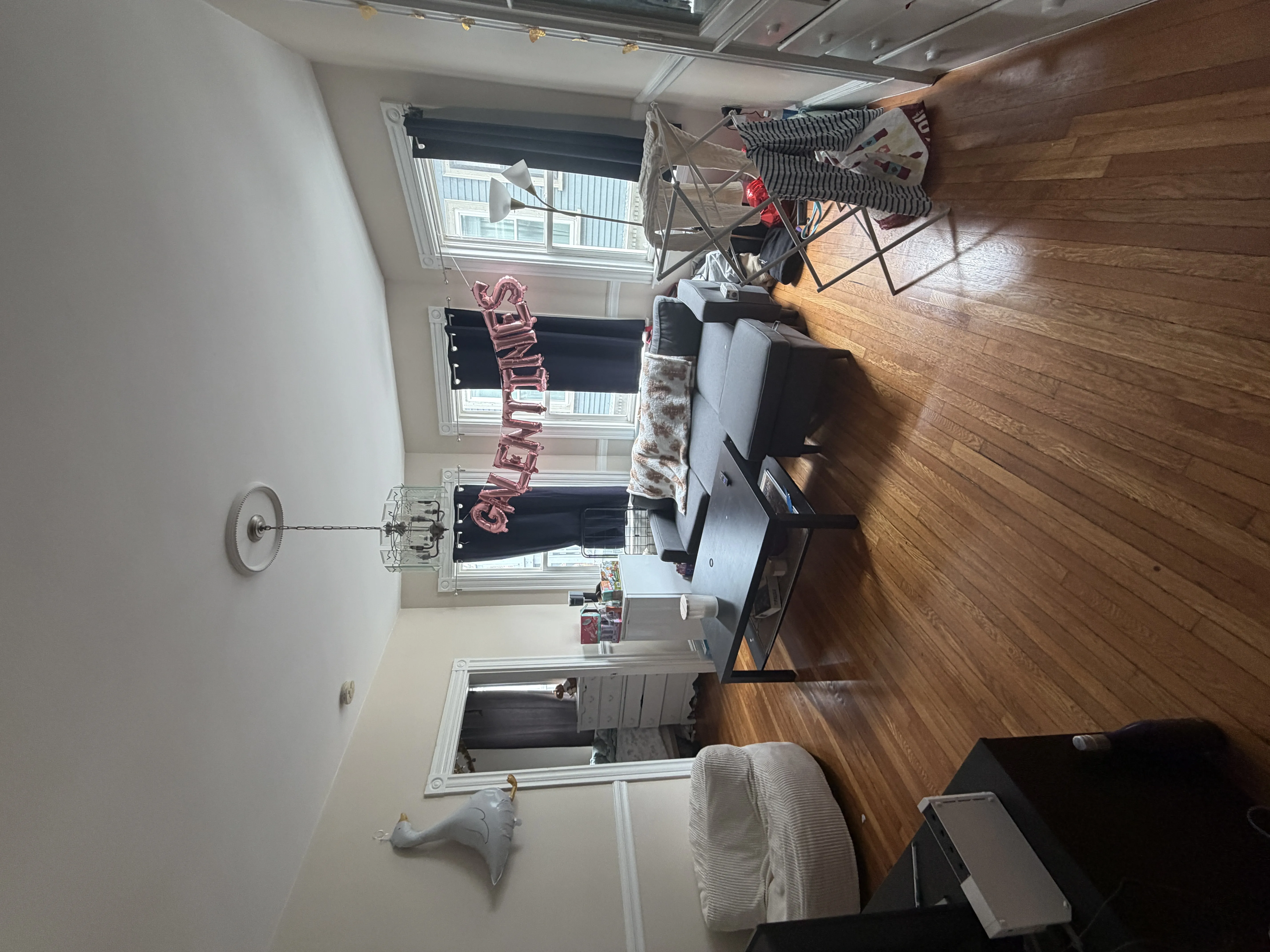 4 bed, 2 bath apartment for rent at 122 Calumet St Unit 2, Mission Hill — photo 4 of 10