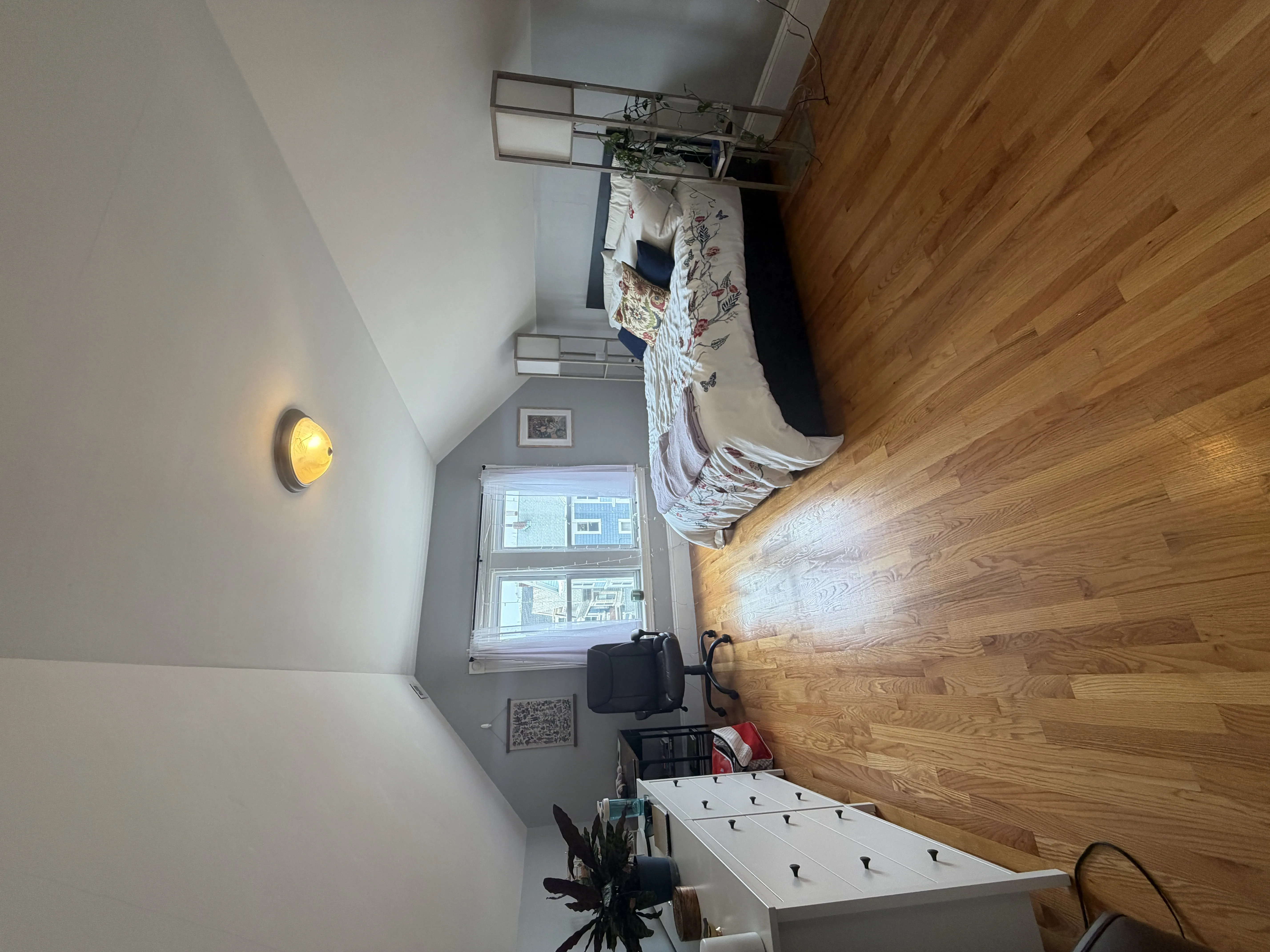 4 bed, 2 bath apartment for rent at 122 Calumet St Unit 3, Mission Hill — photo 4 of 13