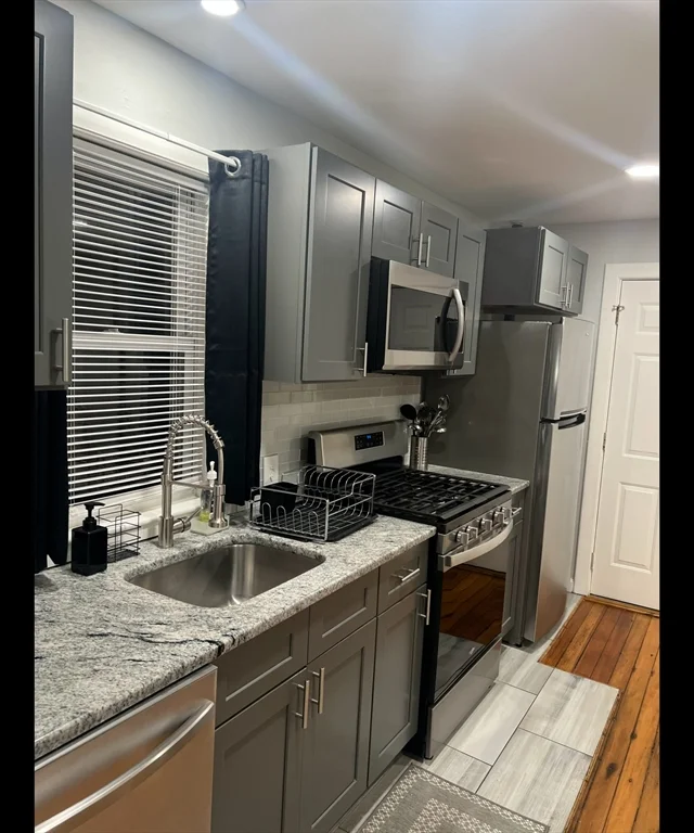 2 bed, 1 bath apartment for rent at 122 Central Ave Unit 1, Hyde Park — photo 4 of 11