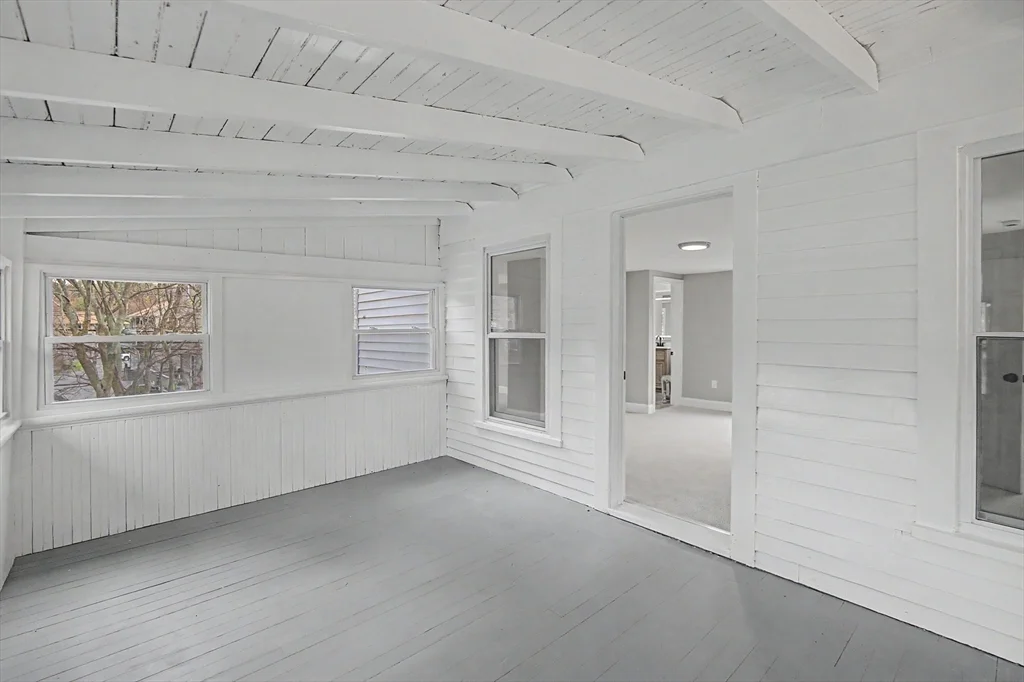 4 bed, 2 bath apartment for rent at 122 Chapin Rd, Hudson — photo 17 of 20