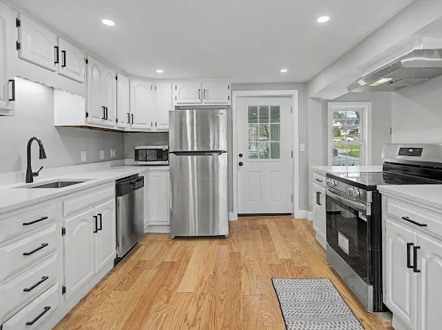 4 bed, 2 bath apartment for rent at 122 Chapin Rd, Hudson — photo 3 of 20