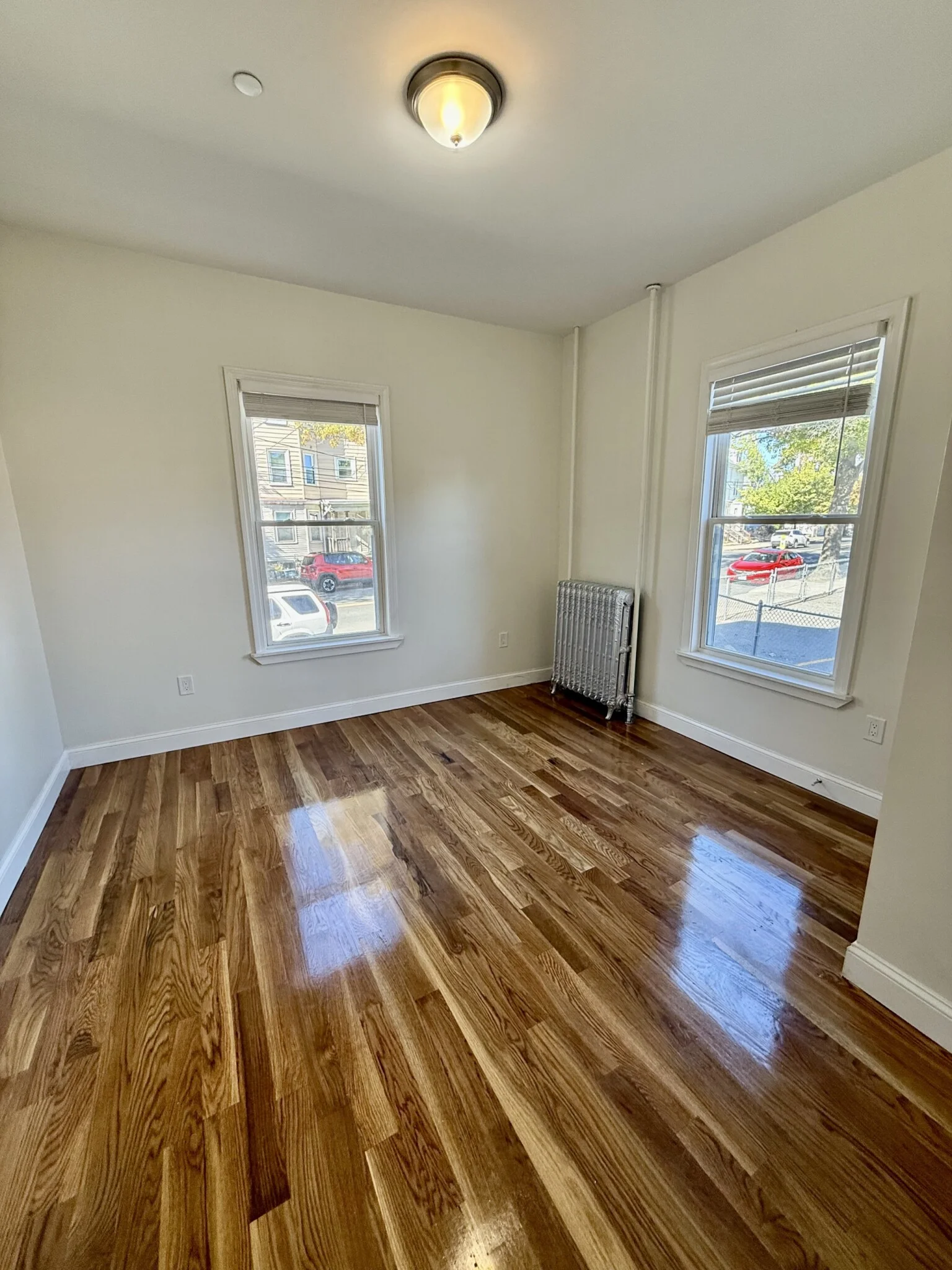 2 bed, 1 bath apartment for rent at 122 Chestnut St Unit 1, Lynn — photo 4 of 7