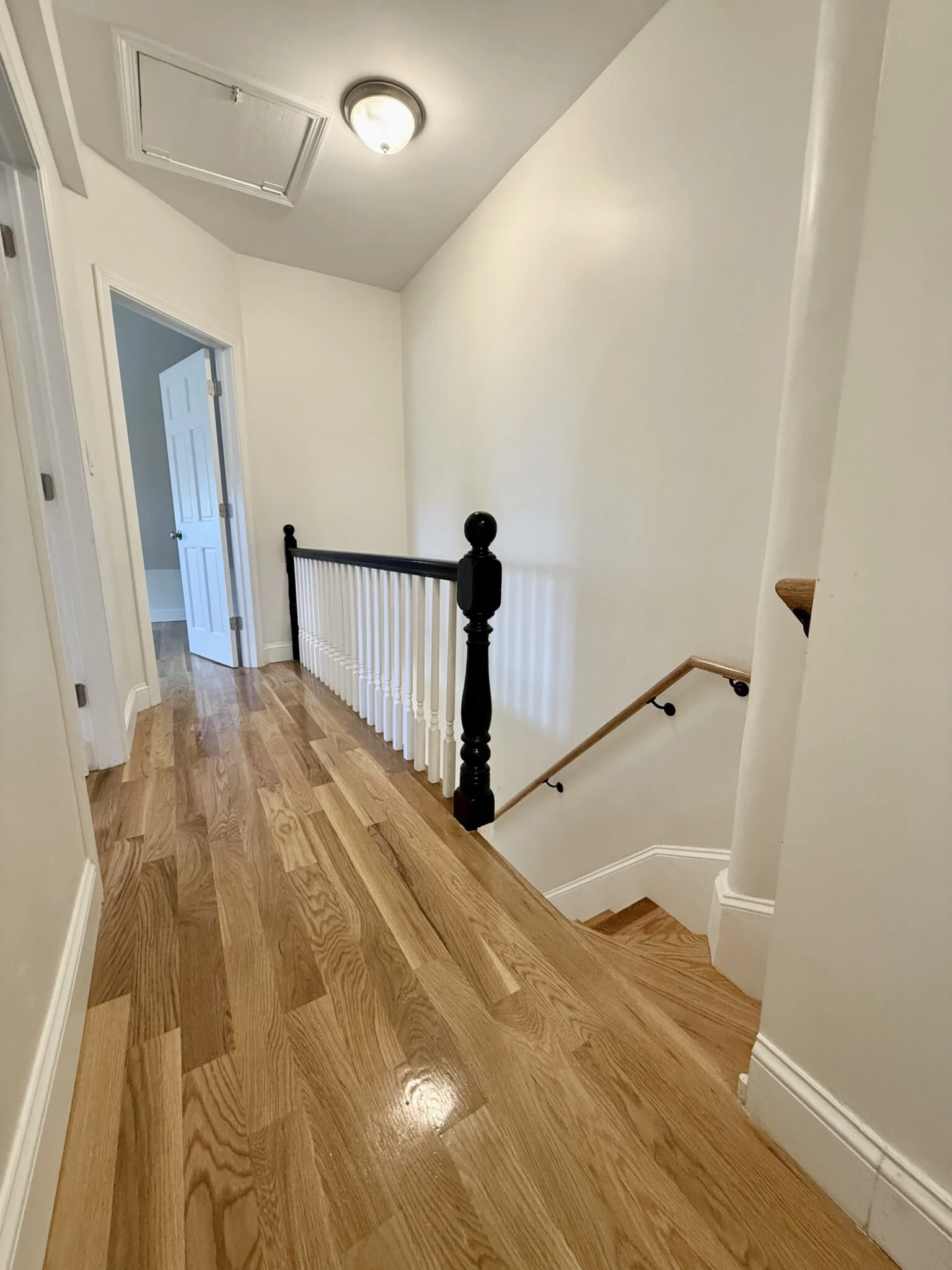 5 bed, 2 bath apartment for rent at 122 Chestnut St Unit 2, Lynn — photo 9 of 12