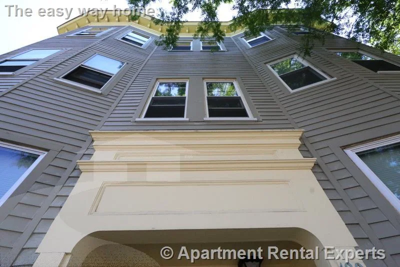 3 bed, 1 bath apartment for rent at 122 Columbia St Unit 1, Central Square — photo 12 of 13