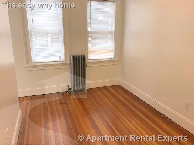 3 bed, 1 bath apartment for rent at 122 Columbia St Unit 1, Central Square — photo 3 of 13