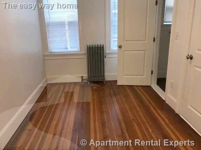 3 bed, 1 bath apartment for rent at 122 Columbia St Unit 1, Central Square — photo 6 of 13