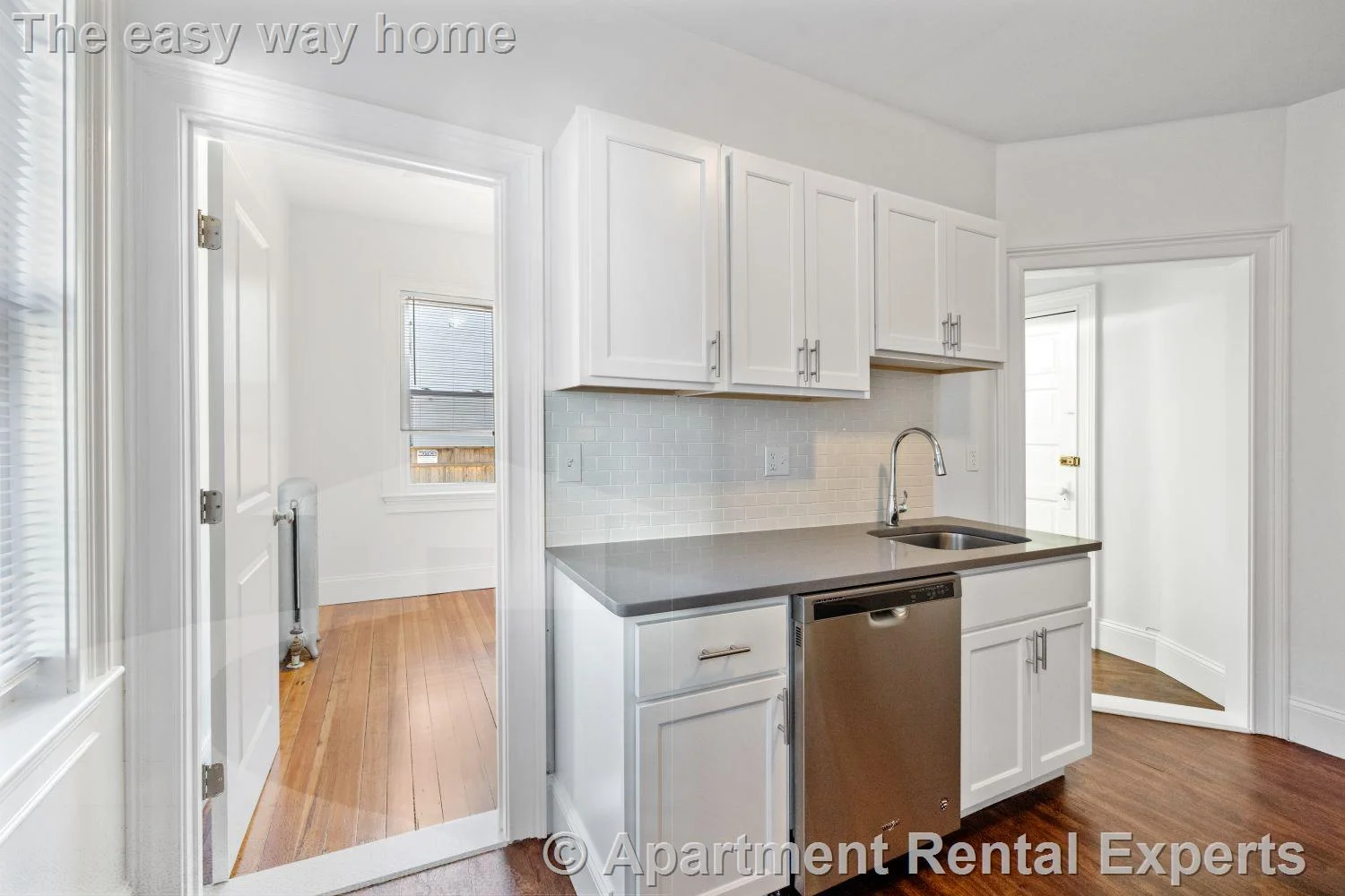 3 bed, 1 bath apartment for rent at 122 Columbia St Unit 1, Central Square — photo 4 of 17