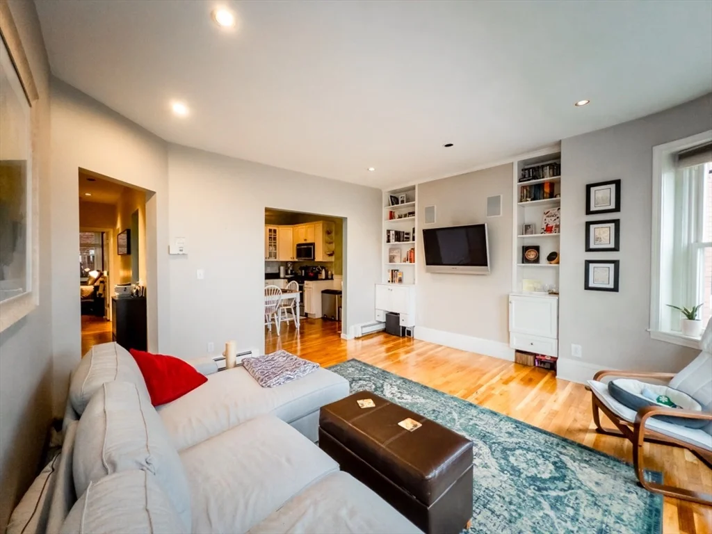 2 bed, 1 bath apartment for rent at 122 Day St Unit 2, Jamaica Plain — photo 11 of 22